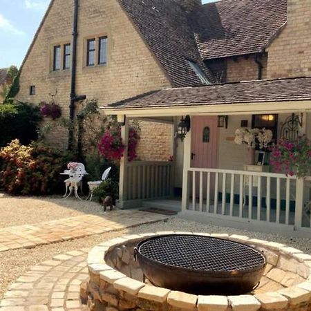 Piglet Lodge Pebworth Ngoại thất bức ảnh